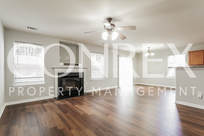 Building Photo - Gorgeous 4 Bedroom Home