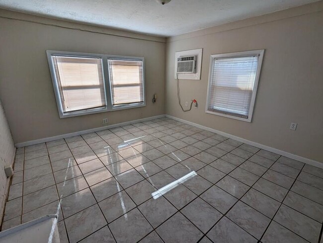 Building Photo - 22665 Timberlake Rd