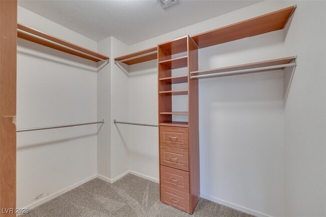 Building Photo - 6125 Sugartree Ave