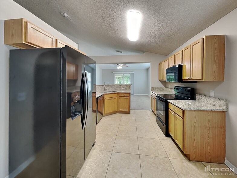 Building Photo - 4115 Woodley Creek Rd