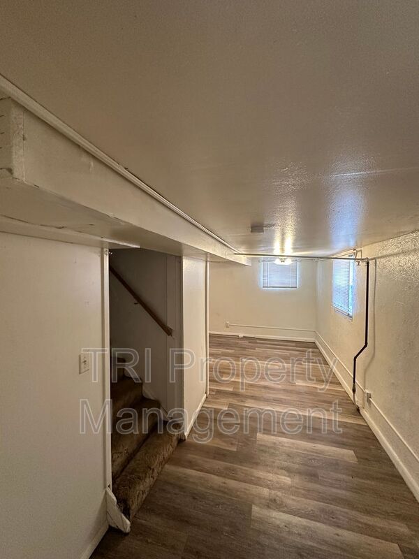 Building Photo - 1825 12th Ave