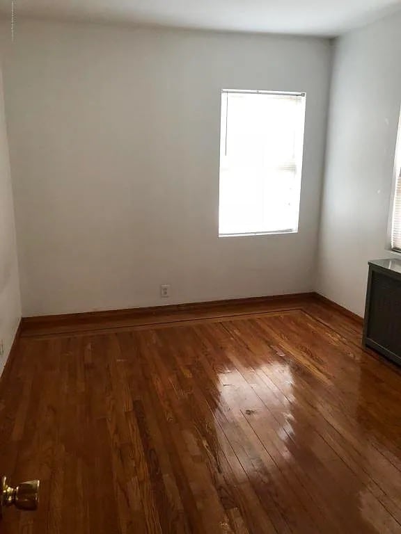 Building Photo - 352 Liberty Ave