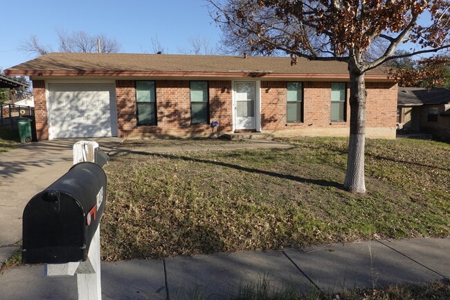 Exterior - 2409 Glen Springs Way