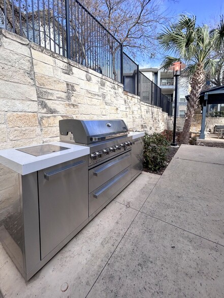 Outdoor Grill - Remington Ranch