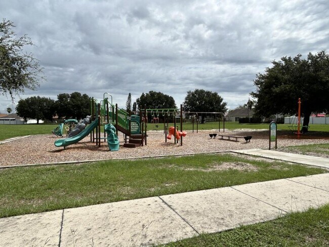 Building Photo - 12436 Dawn Vista Dr