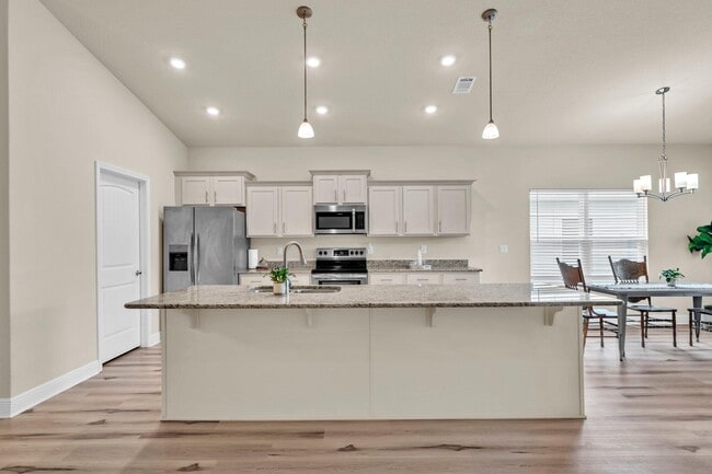 Building Photo - 115 Speckled Trout Ln S
