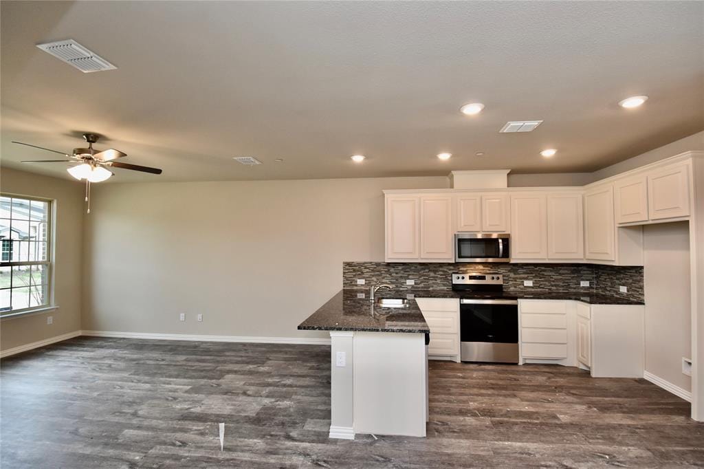 Building Photo - 3405 Solana Cir