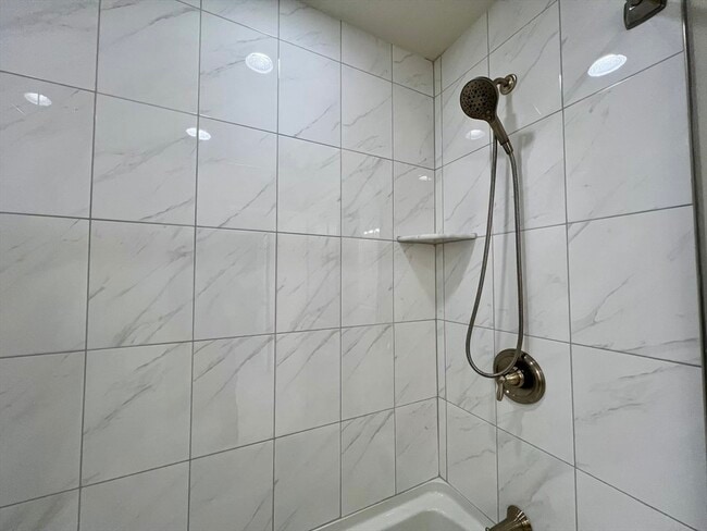 Building Photo - 3 Archer Dr