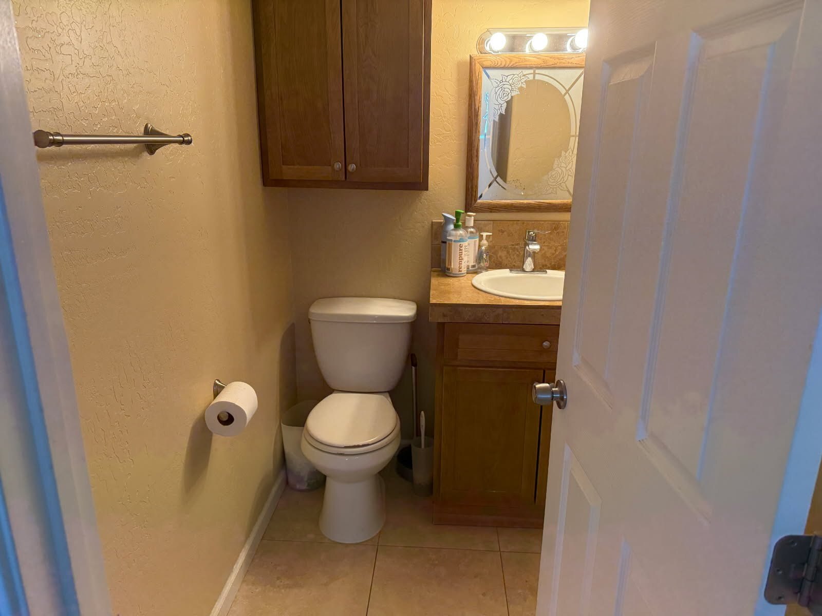 Upstairs bathroom - 1155 S Page Springs Rd
