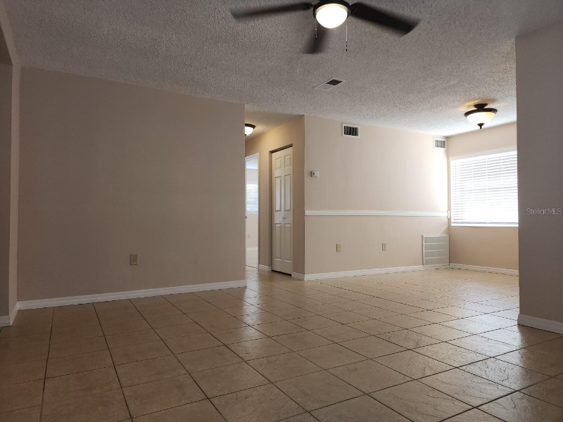 Building Photo - 3211 20th Ave W