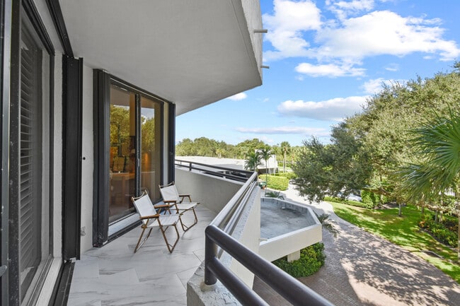 Building Photo - 3322 Casseekey Island Rd