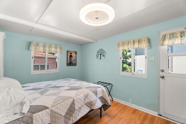 Building Photo - 1256 Nettles Blvd