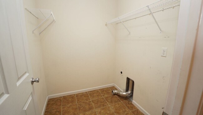 Building Photo - 106 Farmgate Dr
