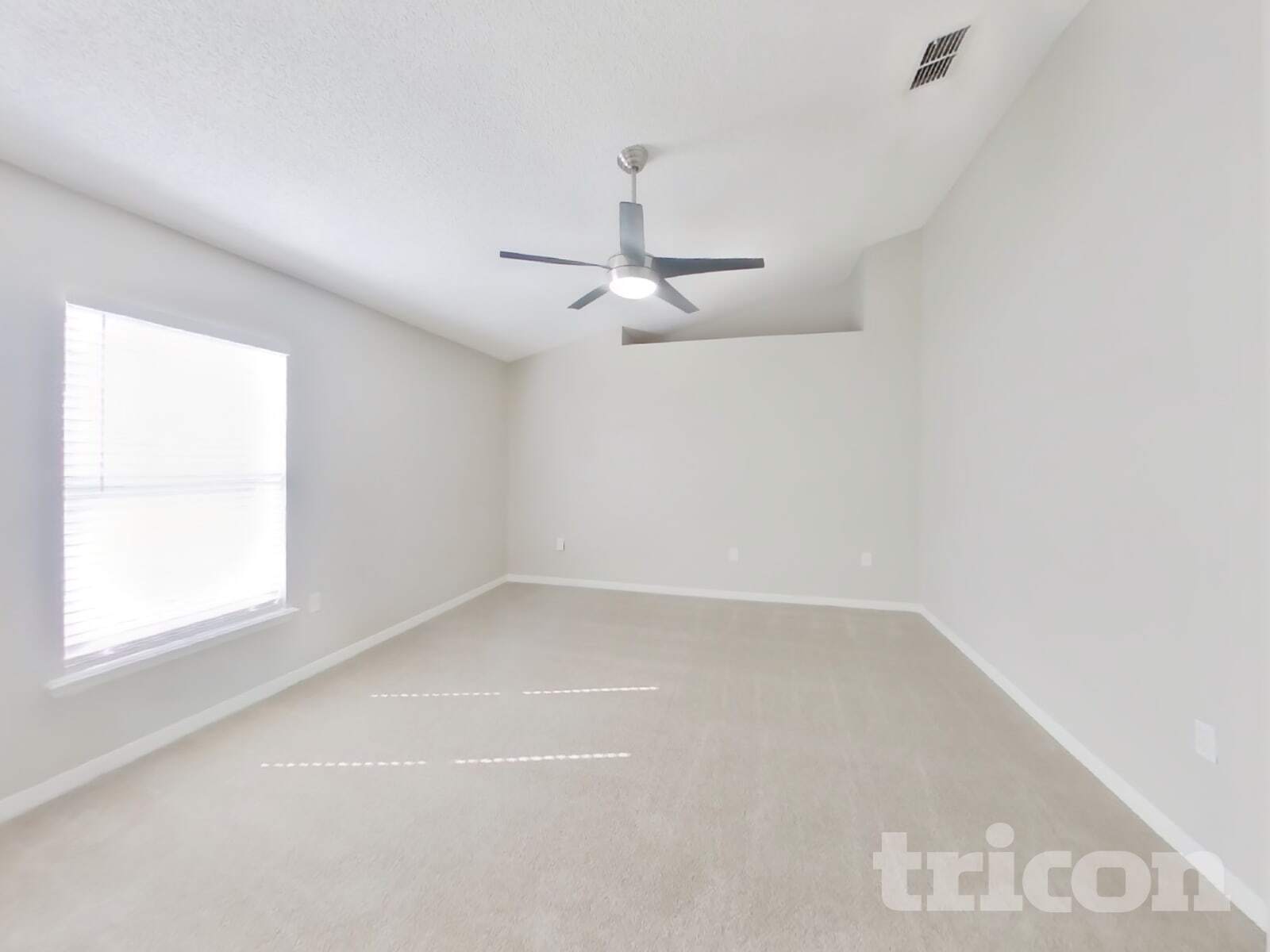 Building Photo - 1656 Dartmouth Dr