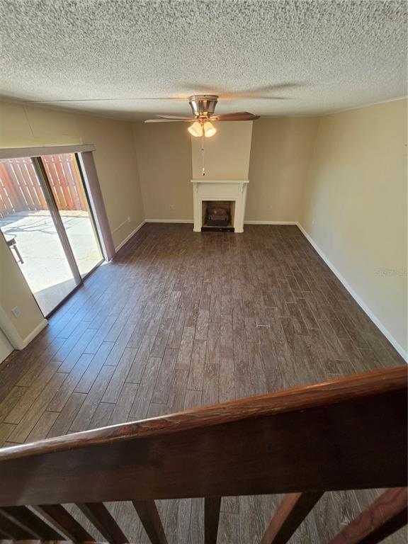 Building Photo - 3824 Saxon Dr