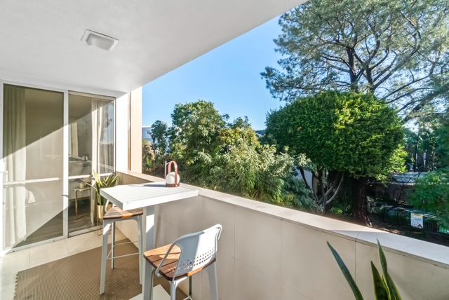 Building Photo - 1015 Kings Rd