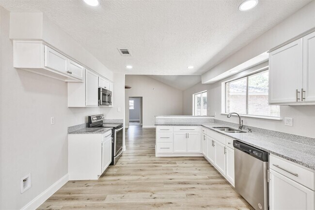 Building Photo - 23203 Pennsgrove Rd