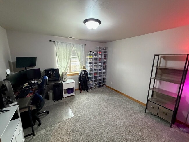 Building Photo - 1125 Idaho St