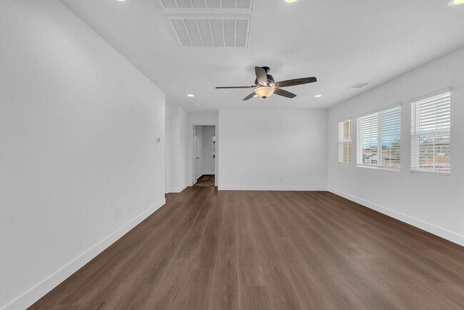 Building Photo - 83325 White Stallion Rd