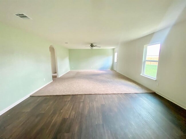 Building Photo - 701 Yearwood Ln