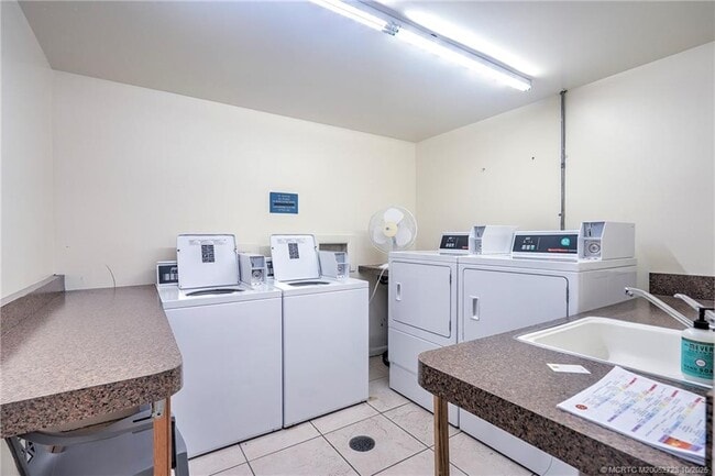 Building Photo - 175 SE St Lucie Blvd