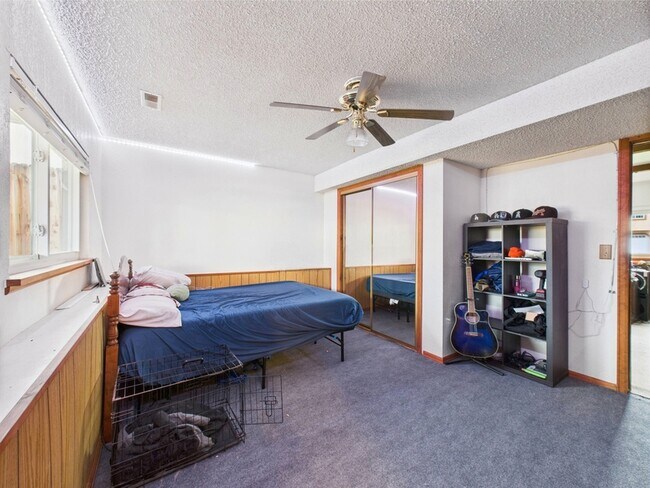 Building Photo - 1018 Rancher Dr