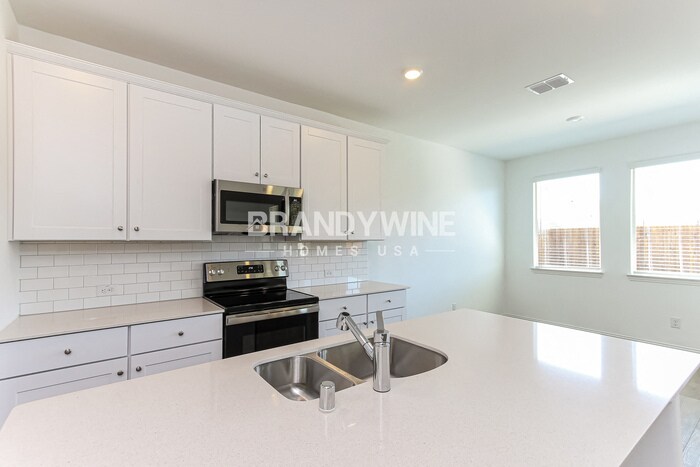 Building Photo - 341 Wentworth Dr