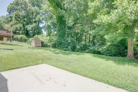 Building Photo - 485 Lake Dr