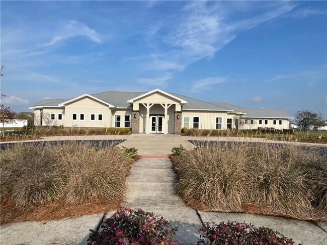 Building Photo - 10762 Winning Colors Trl