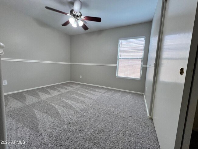 Building Photo - 3119 W Silver Creek Dr