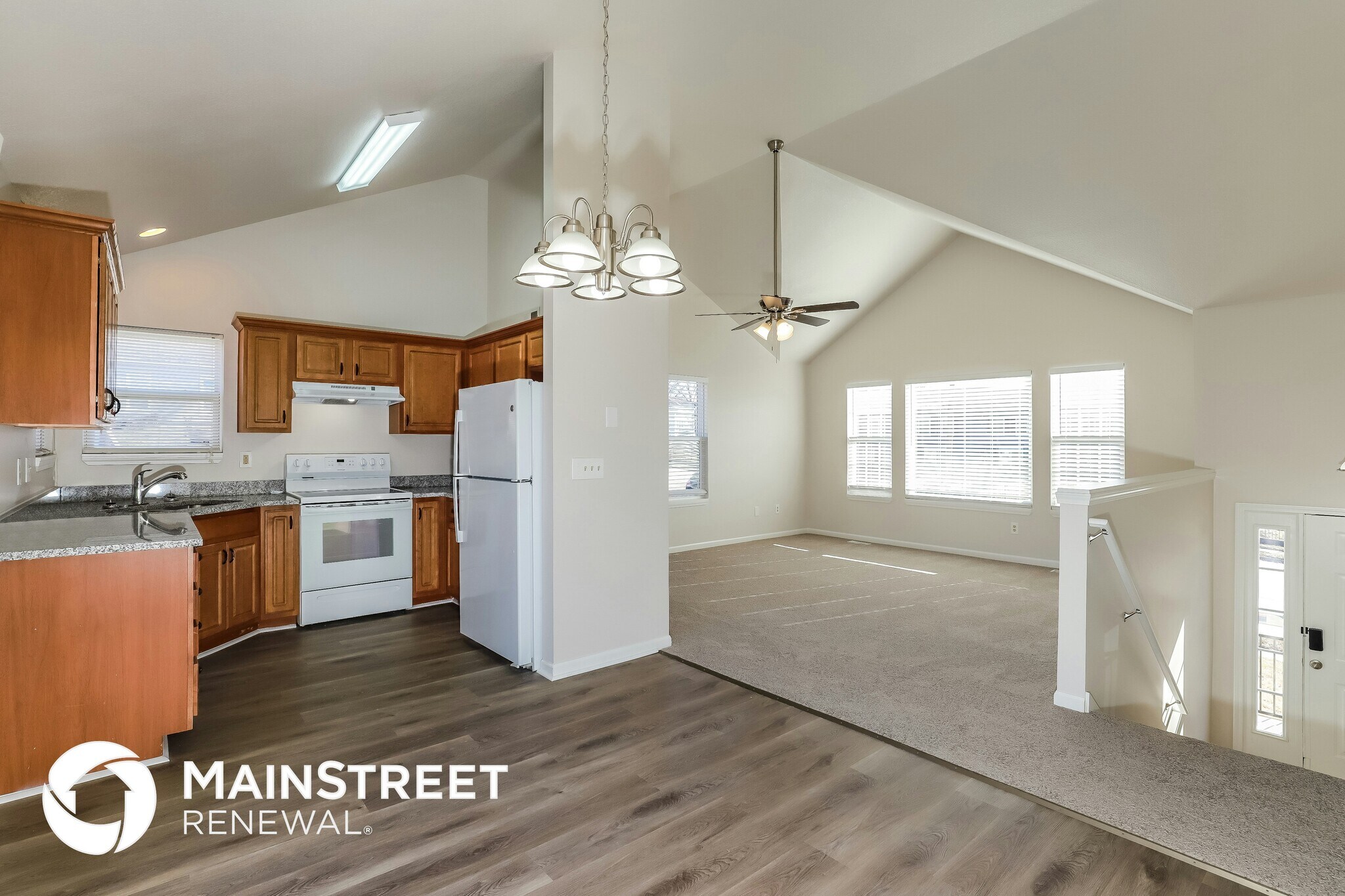 Building Photo - 100 Limit St