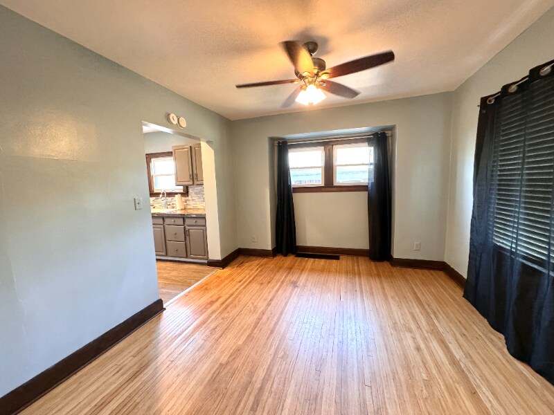 Building Photo - 930 Brinton Dr