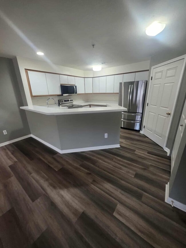 Building Photo - 1367 Millbrook Trail