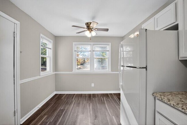 Building Photo - 4984 Leonardtown Rd