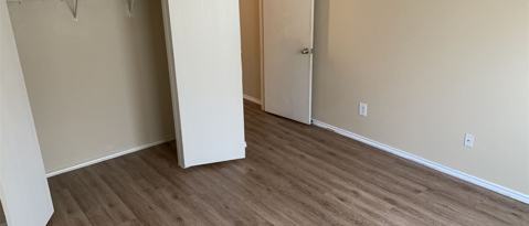 Building Photo - 1006 Hollow Oak Rd