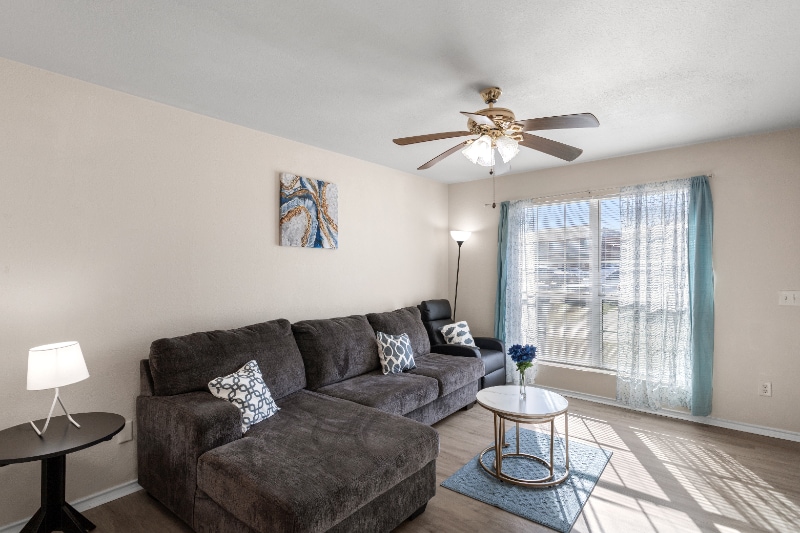 Building Photo - 2803 Vernice Loop