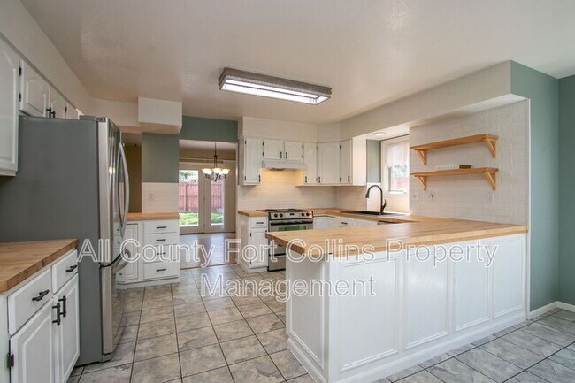 Building Photo - 7220 W Canberra St