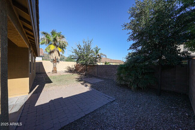 Building Photo - 7335 W Desert Mirage Dr