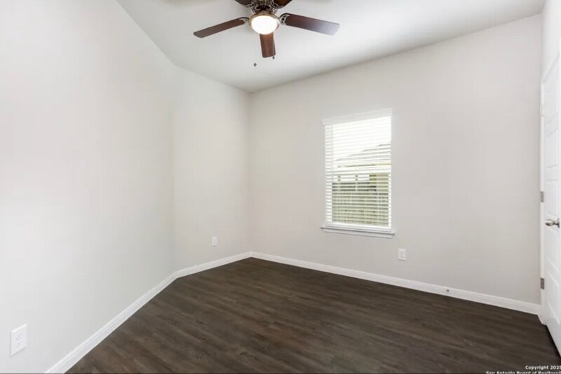 Building Photo - 537 Grayson Ln