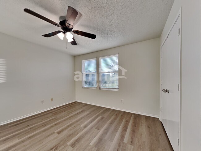 Building Photo - 3112 Amber Waves Ln