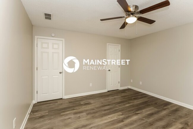 Building Photo - 2535 Valient Dr