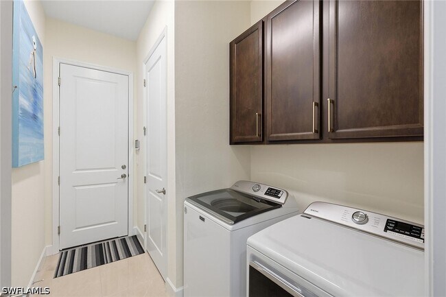 Building Photo - 7204 Cayo Coco Ln