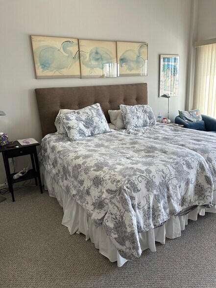 King or twin bed arrangement - 1 Commercial Wharf