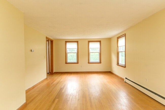 Building Photo - 805 Mashamoquet Rd