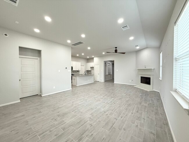 Building Photo - 2731 Glenfield Manor Ln