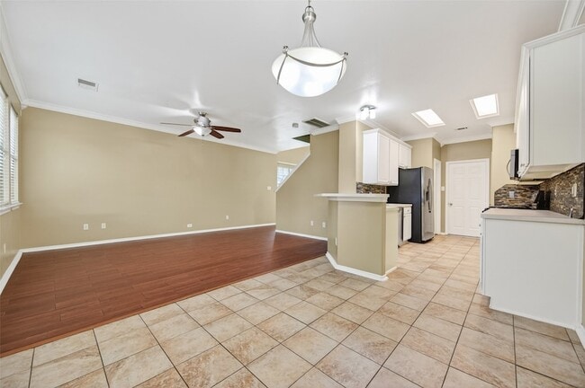 Building Photo - 54 Blue Creek Pl