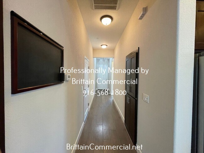 Building Photo - Now Leasing!! Gorgeous 3bd/2ba Single Story Home In Rocklin!