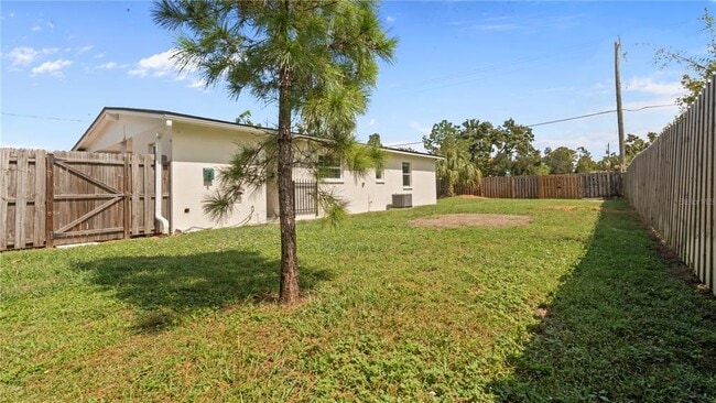 Building Photo - 3202 W Rogers Ave