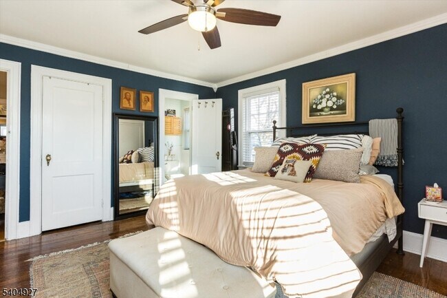 Building Photo - 398 Elmwood Ave