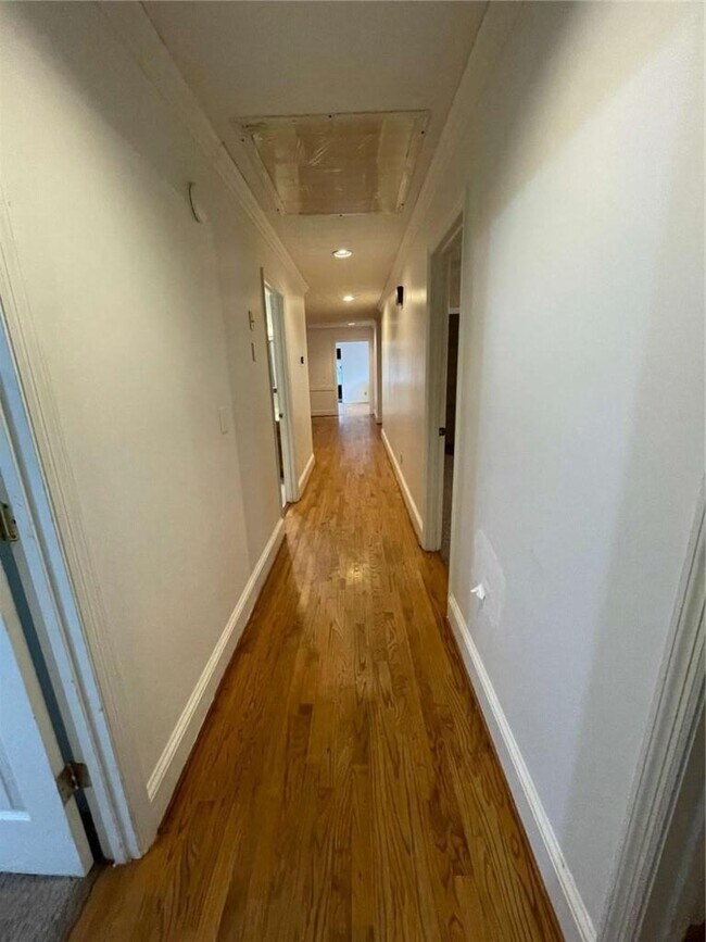 Building Photo - 2273 Windland Dr
